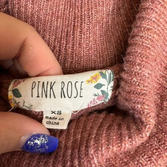 Juniors / Womens turtle neck sweater - Picture 2 of 3